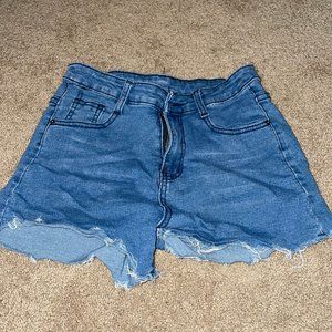 Casual jean shorts